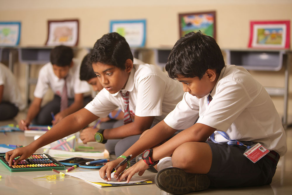 arts Kids involved in studies